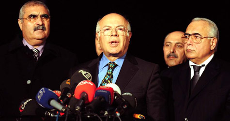 Alevi Vakıfları Fedarasyonu Onursal Başkanı ve Cem Vakfı Başkanı Prof. Dr. İzzettin Doğan 