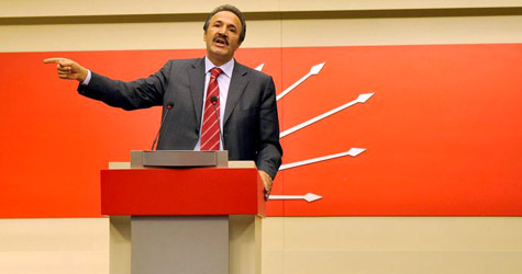 Baskı istifa getirdi 