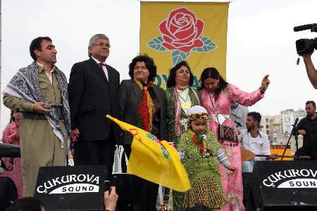 DTP Öcalan'ı adres gösterdi 