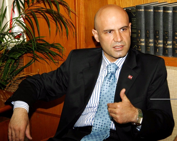 AKP Balıkesir eski milletvekili Turhan Çömez 