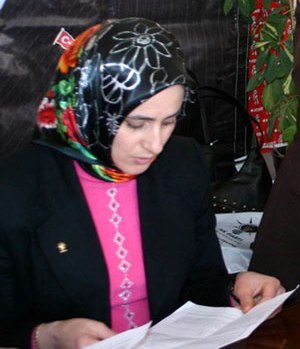 Mazbatasını aldıktan sonra istifa etti 