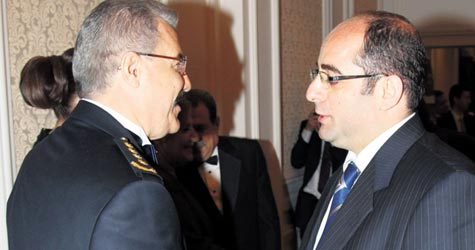 Savcı Öz: Yarın bizi de kapının önüne koyarlar 