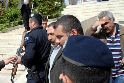 Operasyonu 'DTP-PKK bağlantılı' ifadesi başlatmış 