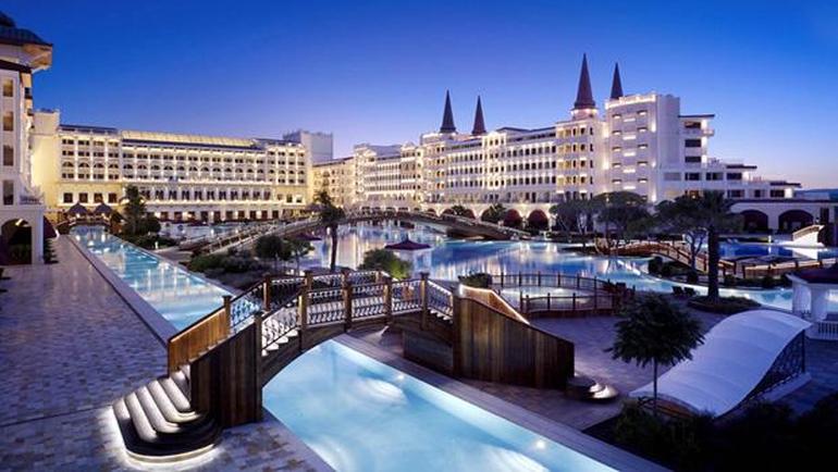 563721050f25443eb0f33dc1