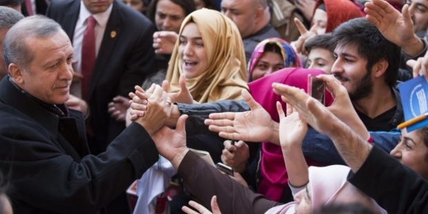 page_financial-times-erdogan-bolerek-yonetiyor-ve-turkiye-bedel-oduyor_536677598