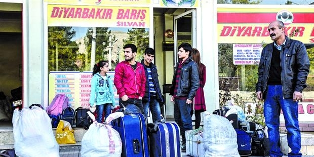 page_silvanda-sokaga-cikma-yasagi-11-gunde-10-bin-kisi-evlerini-terk-etti_395819301