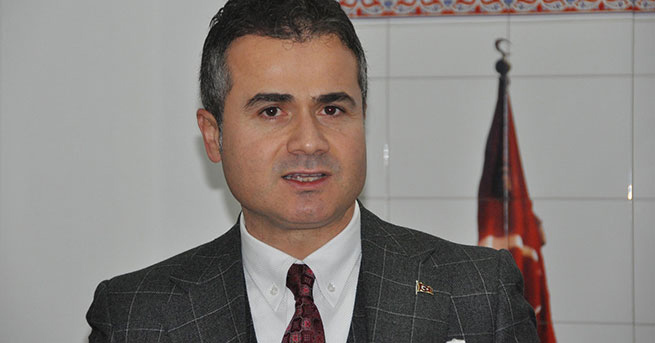 FOTO:DHA- Arınç’ın açıklamalarına bir destek de eski Spor Bakanı Suat Kılıç’tan geldi.