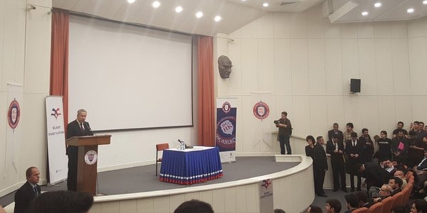 page_arinctan-erdogana-aym-kararlari-istemeyeni-de-baglar-mahkemeyi-tebrik-ediyorum_192229712