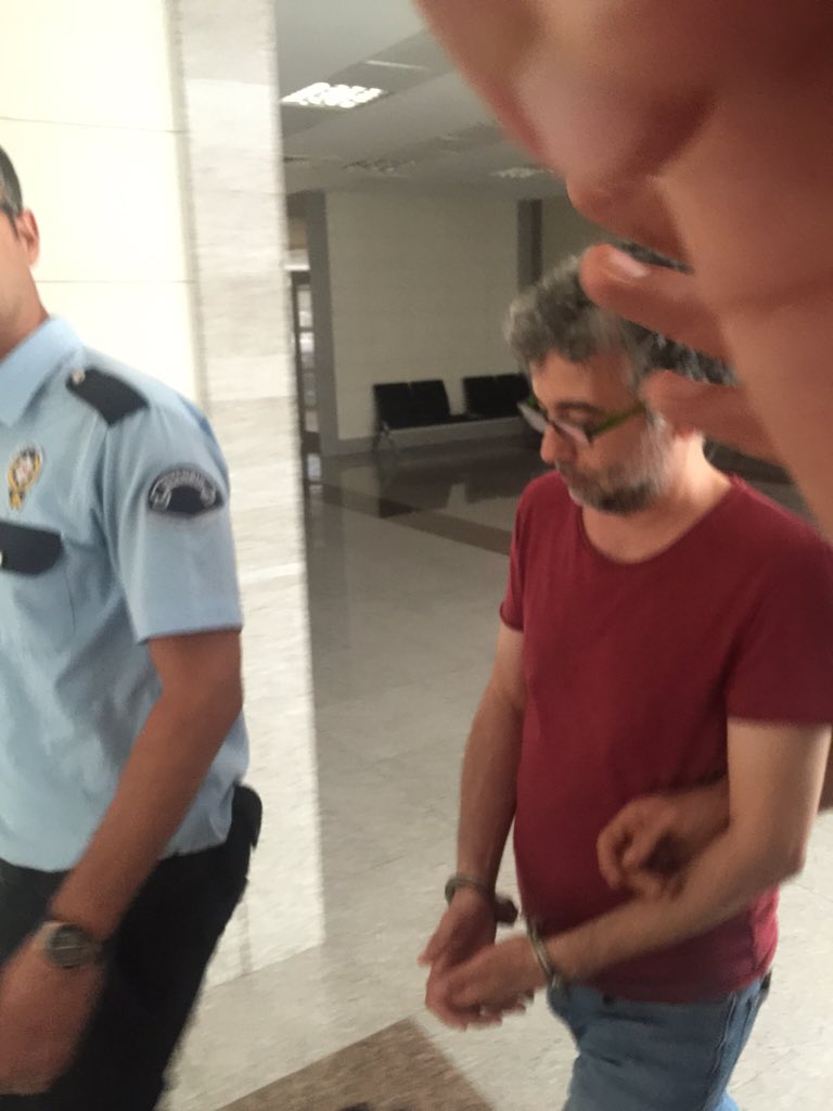 clzh1euwaaeggqlrsm5767f927a19e5